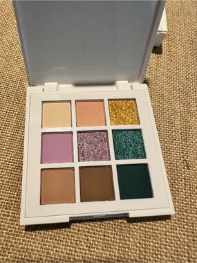 Just Ximena You & Me in Miami Nine-Pan Eyeshadow Palette new in box